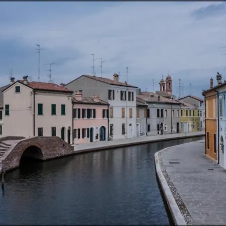 Oda ve Kahvaltı La Fortezza Comacchio