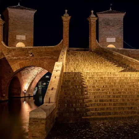 Oda ve Kahvaltı La Fortezza Comacchio