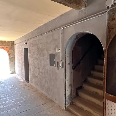 La Fortezza Bed & Breakfast *